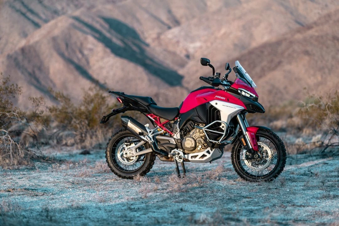 Multistrada V4 (MY21) - Ducati Ducati Red 1 Multistrada V4 (MY21) - Ducati Ducati Red