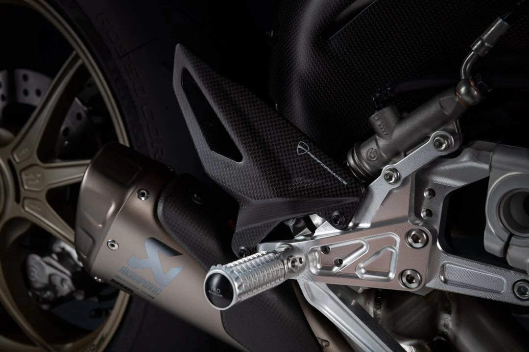 Streetfighter V4 (MY20) - Ducati Ducati Red 5 Streetfighter V4 (MY20) - Ducati Ducati Red - Image 5