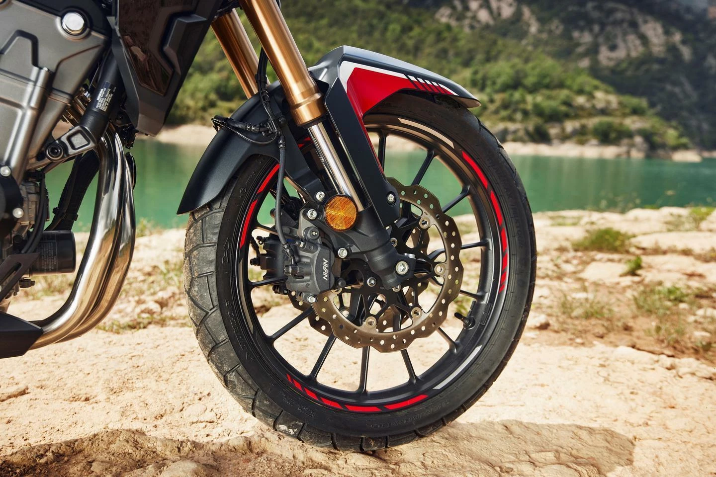 CB500X (MY22) - Honda Grand Prix Red 5 CB500X (MY22) - Honda Grand Prix Red - Image 5