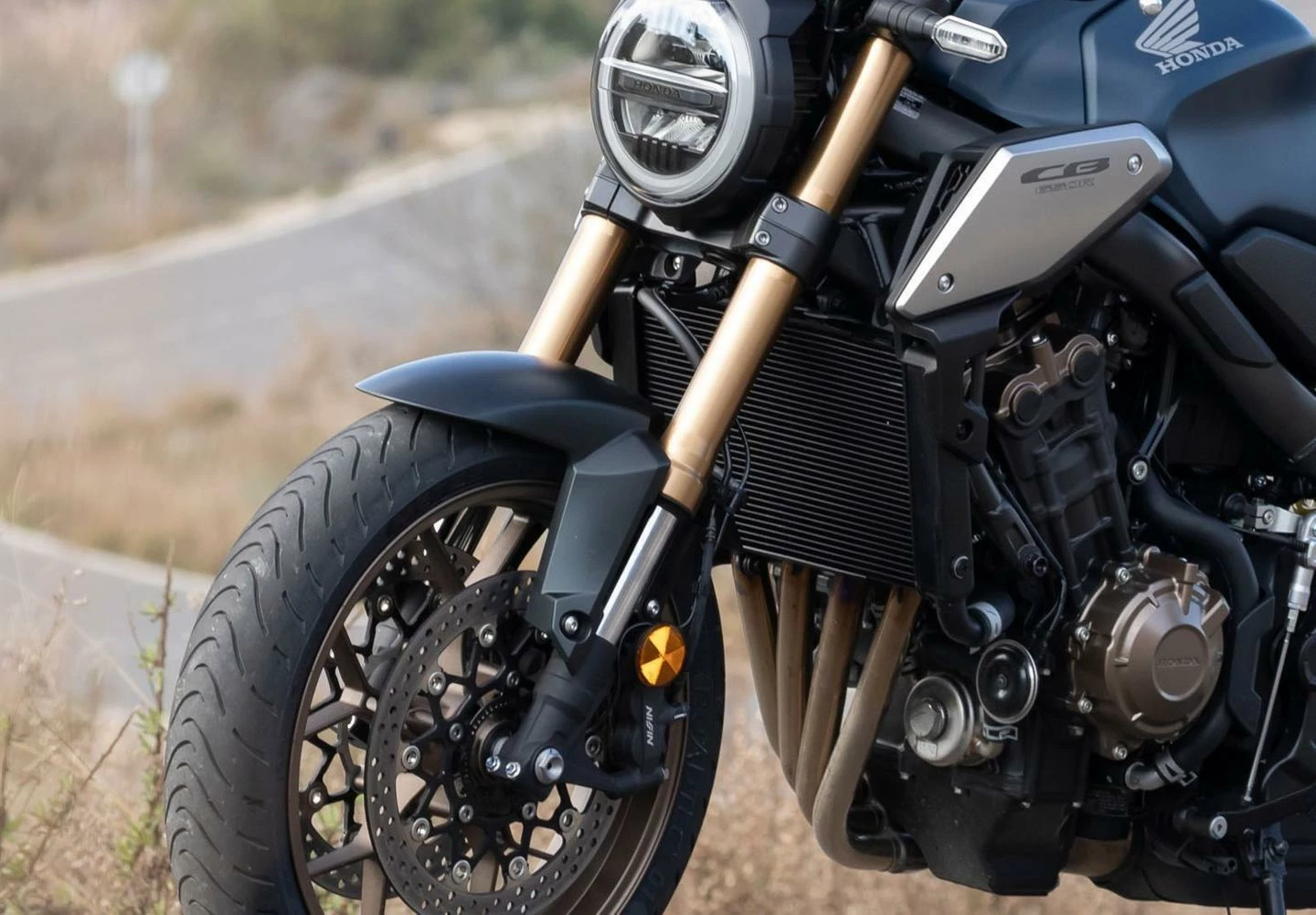 CB650R (MY22) - Honda Matte Gunpowder Black Metallic 3 CB650R (MY22) - Honda Matte Gunpowder Black Metallic - Image 3