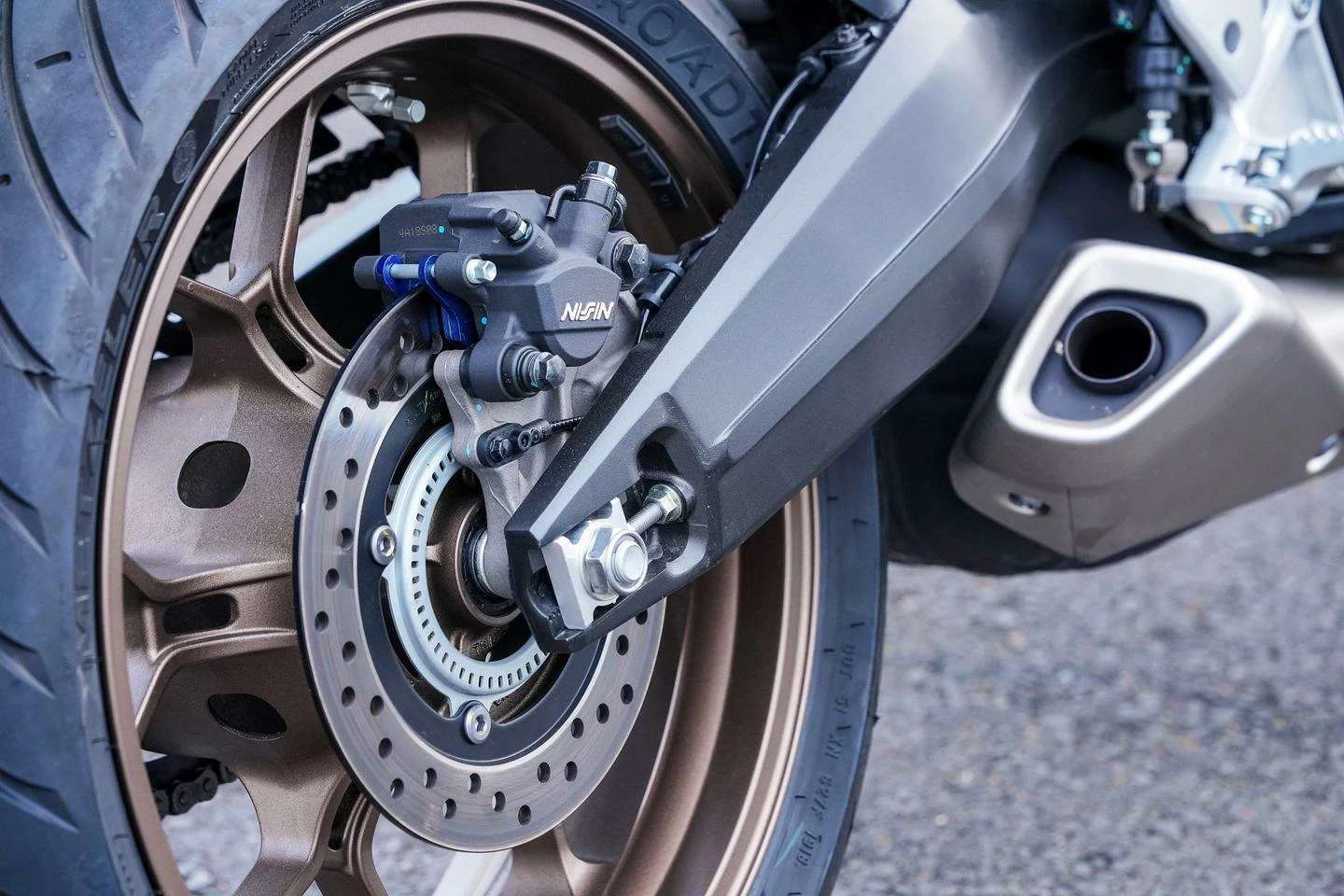 CB650R (MY22) - Honda Matte Gunpowder Black Metallic 6 CB650R (MY22) - Honda Matte Gunpowder Black Metallic - Image 6