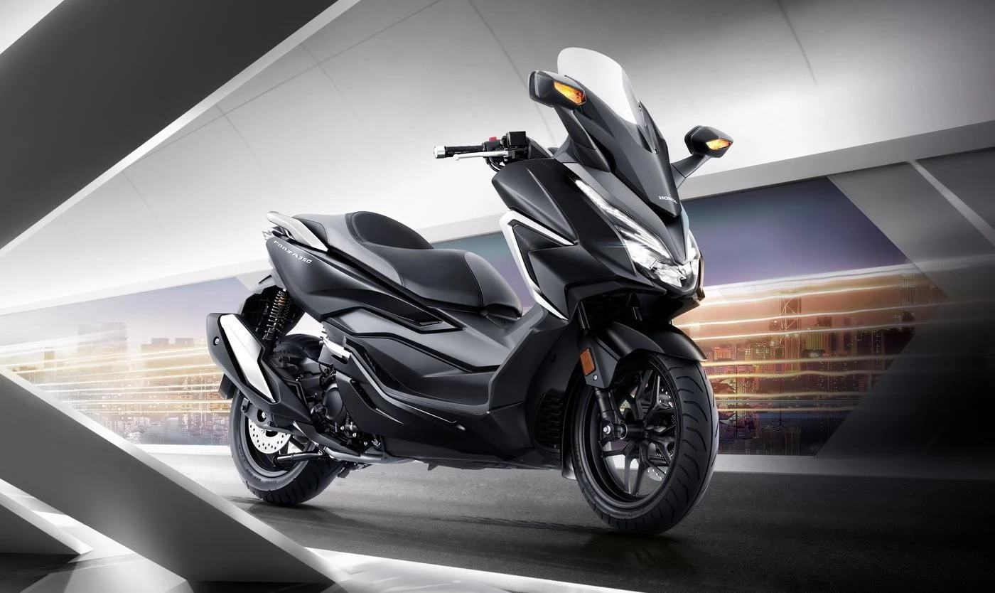 Forza 350 (MY21) - Honda Pearl Horizon White 2 Forza 350 (MY21) - Honda Pearl Horizon White - Image 2